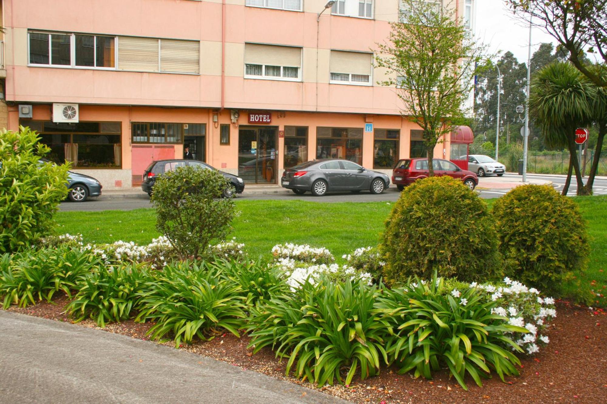 Hotel Alda Naron Extérieur photo