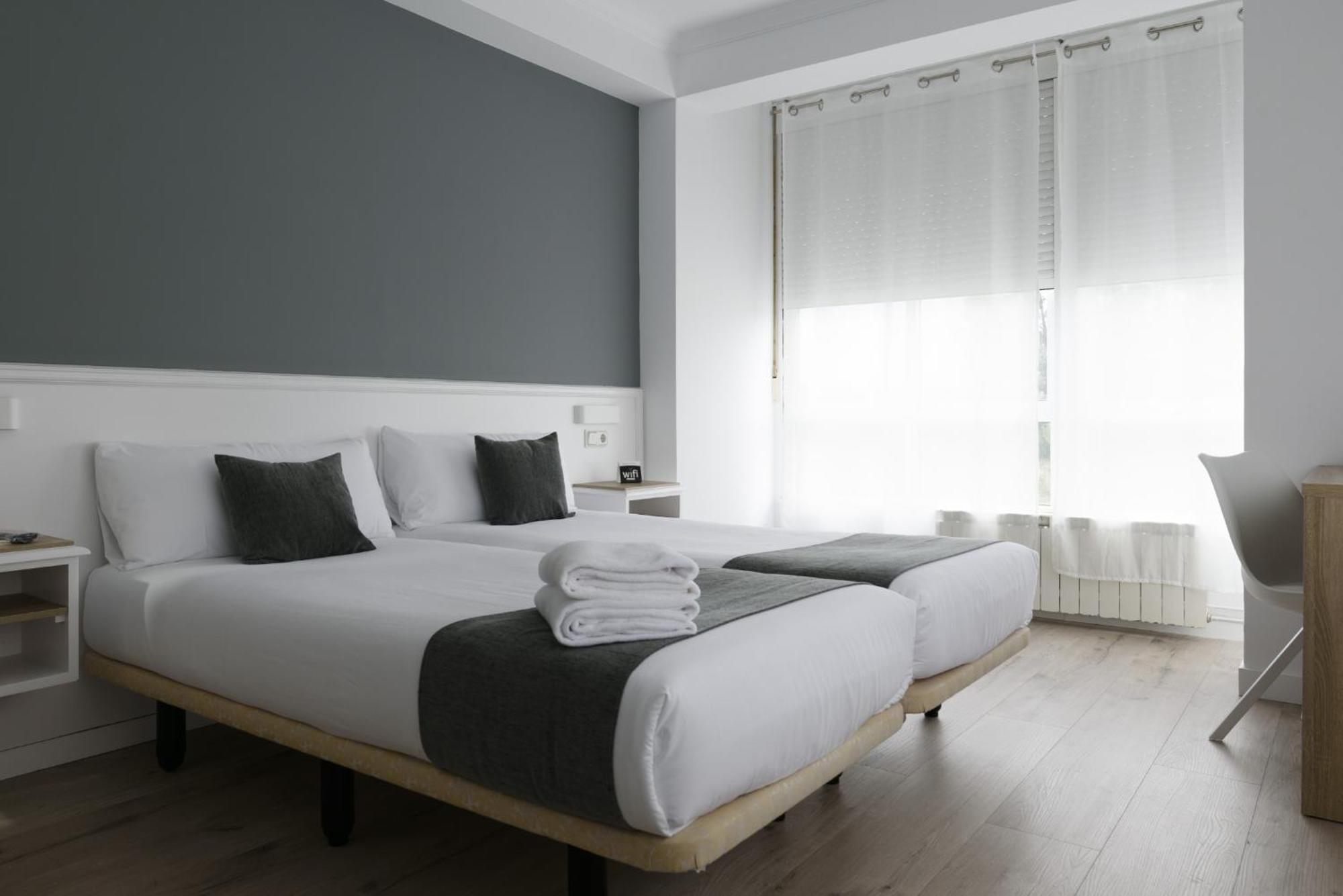 Hotel Alda Naron Extérieur photo
