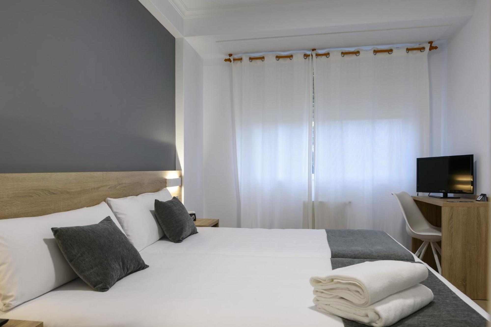 Hotel Alda Naron Extérieur photo