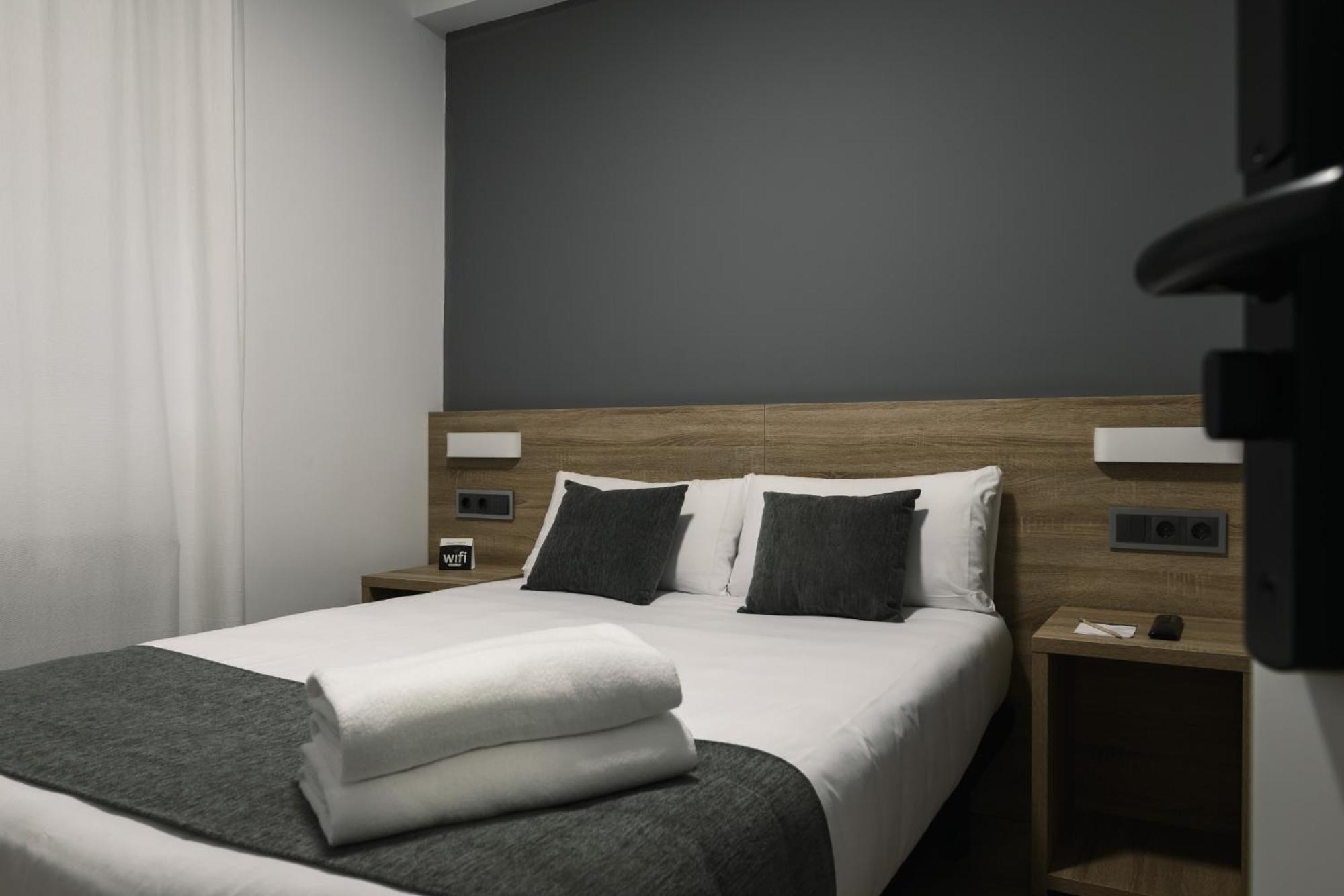 Hotel Alda Naron Extérieur photo