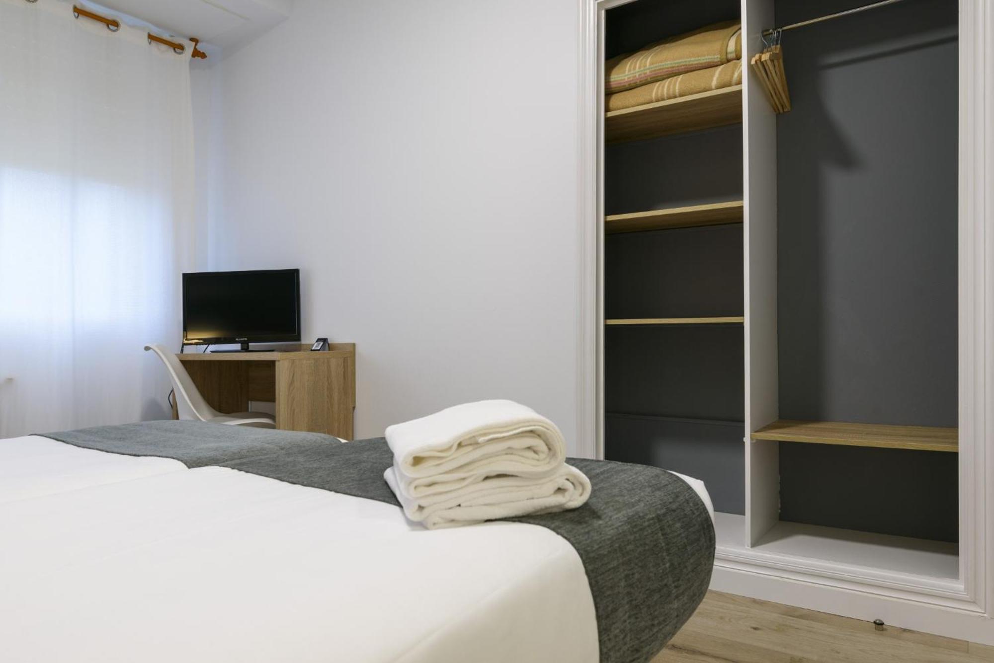 Hotel Alda Naron Extérieur photo